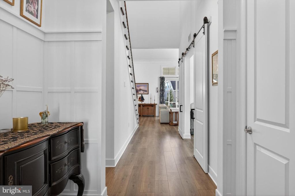 Image 7 of property listing at 215 KINGFISHER LN, Chester, MD 21619