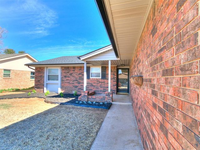 11400 Ashford Drive, Yukon, OK 73099
