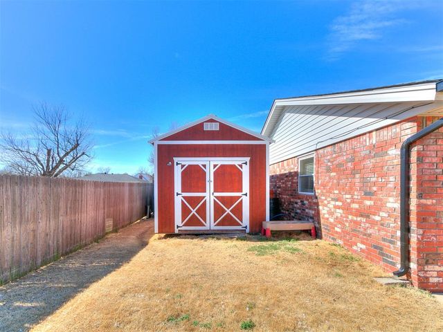 11400 Ashford Drive, Yukon, OK 73099