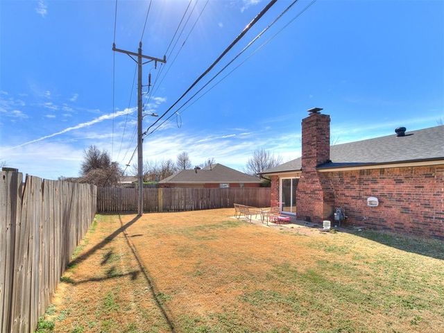 11400 Ashford Drive, Yukon, OK 73099