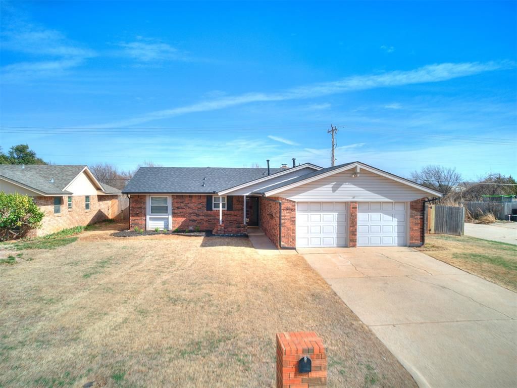 11400 Ashford Drive, Yukon, OK 73099