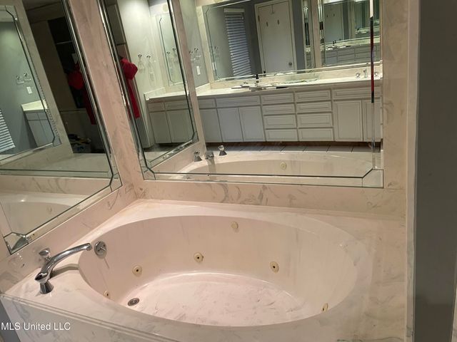 522 Kennedy Drive, Magee, MS 39111