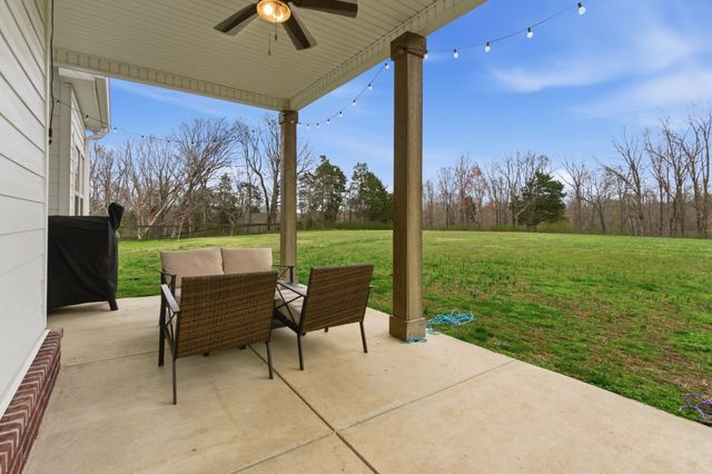 1166 Carney Winters Rd, Ashland City, TN 37015