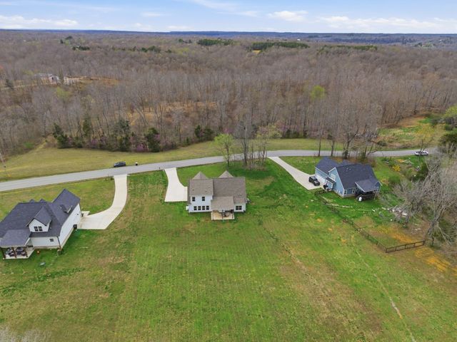 1166 Carney Winters Rd, Ashland City, TN 37015