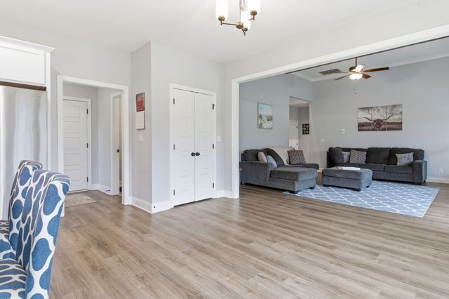 1166 Carney Winters Rd, Ashland City, TN 37015