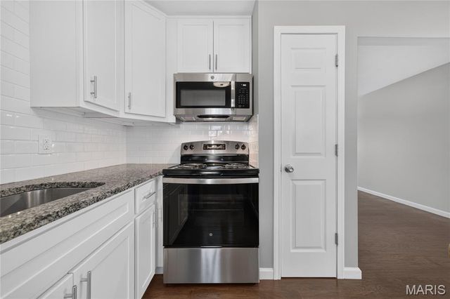 2200 Willott Road B, St Peters, MO 63376
