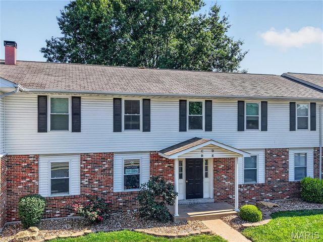 2200 Willott Road B, St Peters, MO 63376