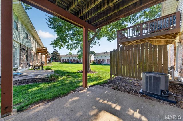 2200 Willott Road B, St Peters, MO 63376