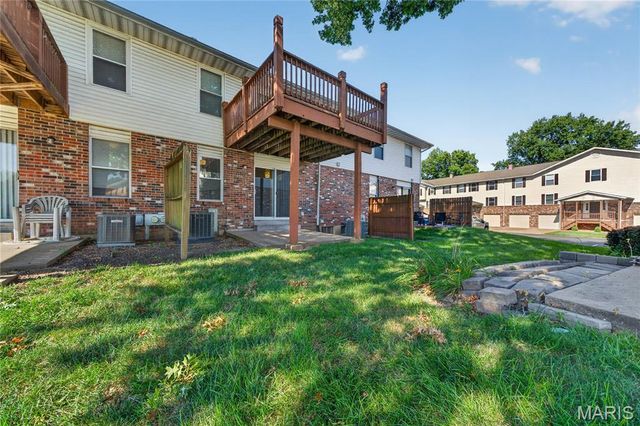 2200 Willott Road B, St Peters, MO 63376