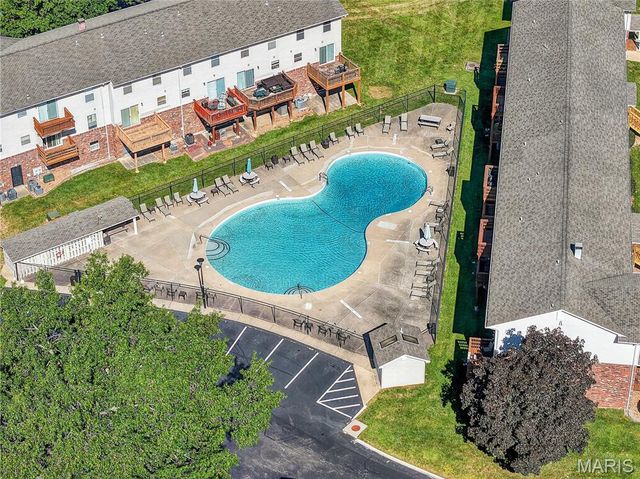 2200 Willott Road B, St Peters, MO 63376