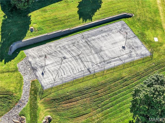2200 Willott Road B, St Peters, MO 63376
