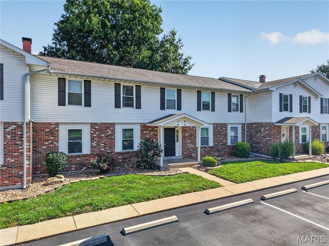 2200 Willott Road B, St Peters, MO 63376