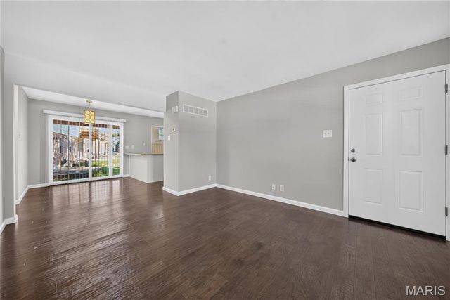 2200 Willott Road B, St Peters, MO 63376