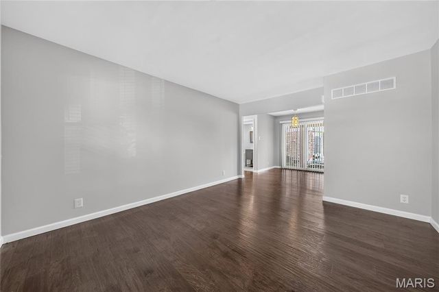 2200 Willott Road B, St Peters, MO 63376