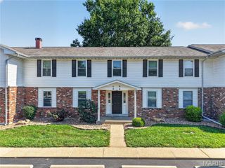 2200 Willott Road B, St Peters, MO 63376