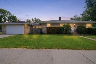 18001 Gladville Avenue, Homewood, IL 60430