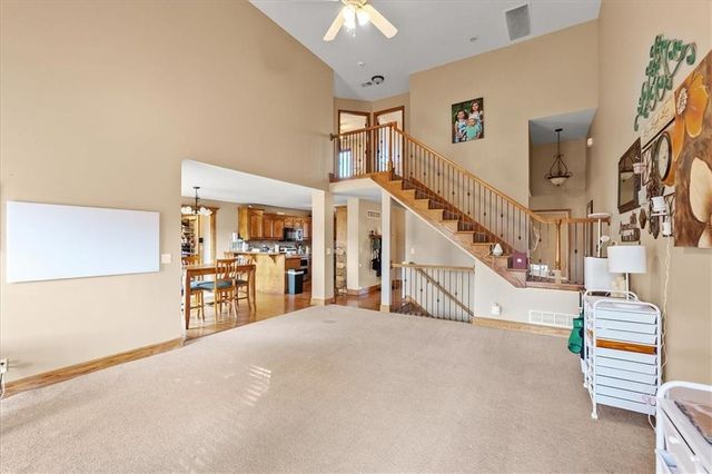 1607 NW Pin Oak Court, Grain Valley, MO 64029