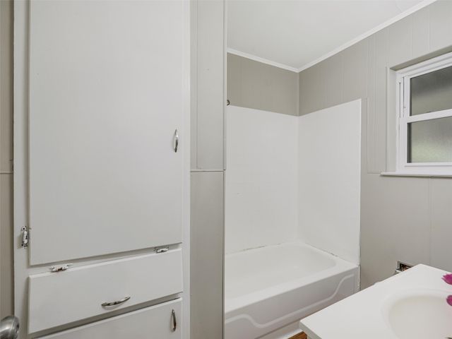 717 NW 14th Street, Grand Prairie, TX 75050