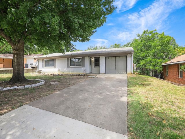 717 NW 14th Street, Grand Prairie, TX 75050