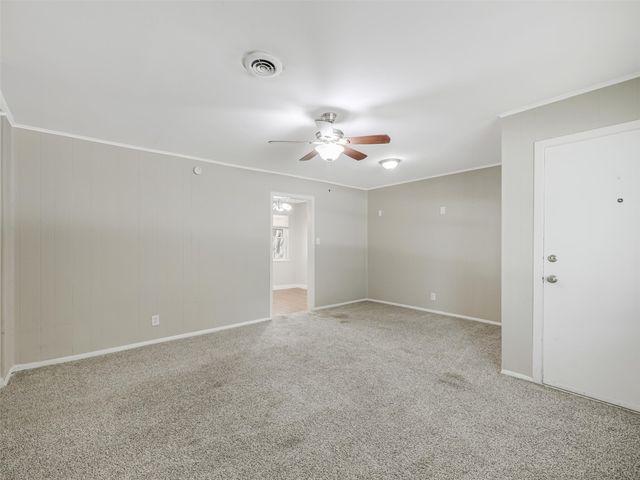 717 NW 14th Street, Grand Prairie, TX 75050
