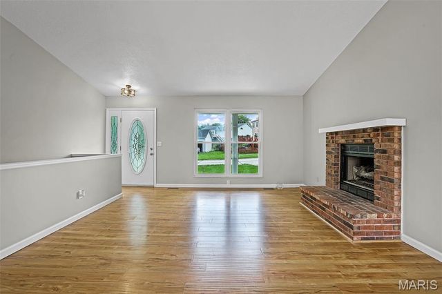 5744 Walnut Creek Boulevard, St Charles, MO 63304