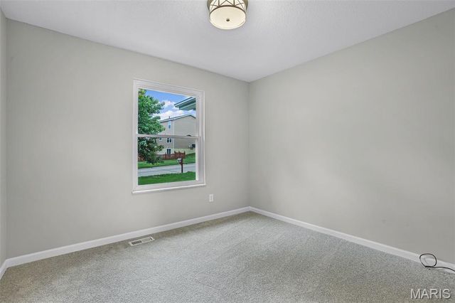 5744 Walnut Creek Boulevard, St Charles, MO 63304