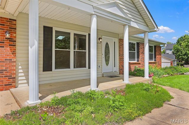 5744 Walnut Creek Boulevard, St Charles, MO 63304