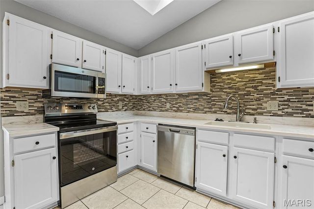 5744 Walnut Creek Boulevard, St Charles, MO 63304