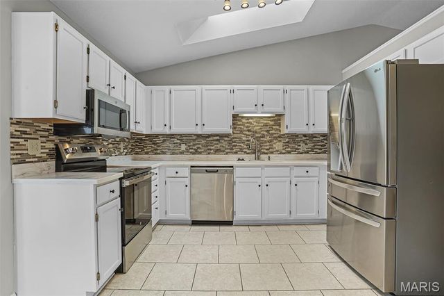 5744 Walnut Creek Boulevard, St Charles, MO 63304