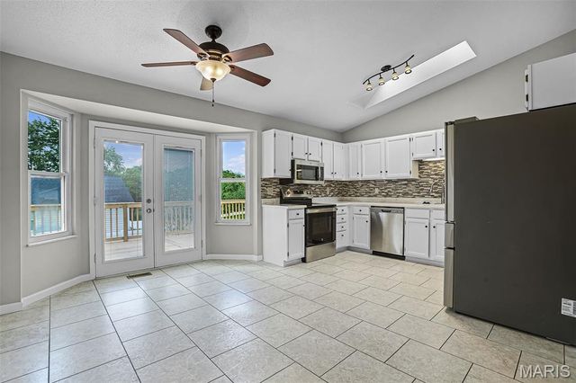 5744 Walnut Creek Boulevard, St Charles, MO 63304