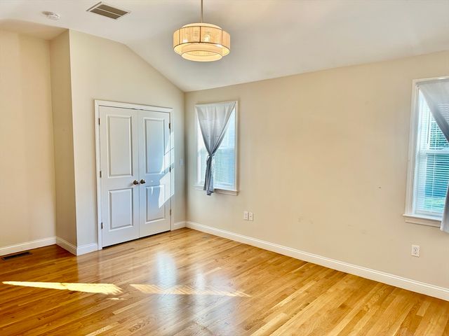 185 Summer St 185, Watertown, MA 02472