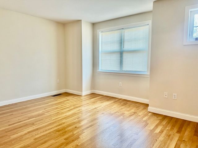 185 Summer St 185, Watertown, MA 02472