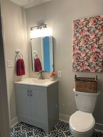 852 Pine Shadow Lane, Winder, GA 30680
