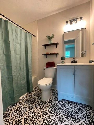 852 Pine Shadow Lane, Winder, GA 30680