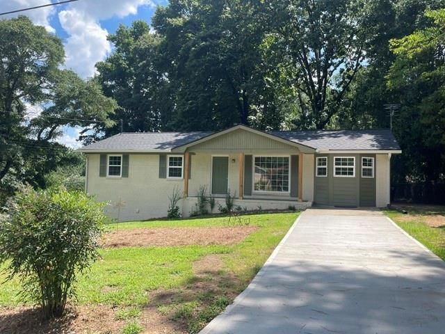 852 Pine Shadow Lane, Winder, GA 30680
