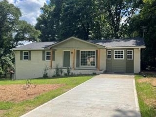 852 Pine Shadow Lane, Winder, GA 30680