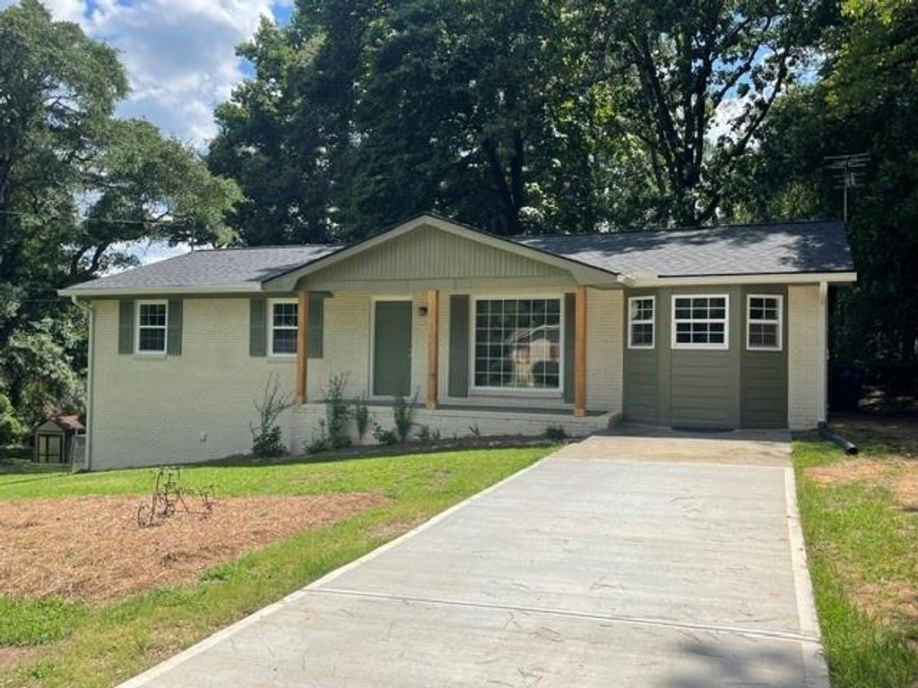 852 Pine Shadow Lane, Winder, GA 30680