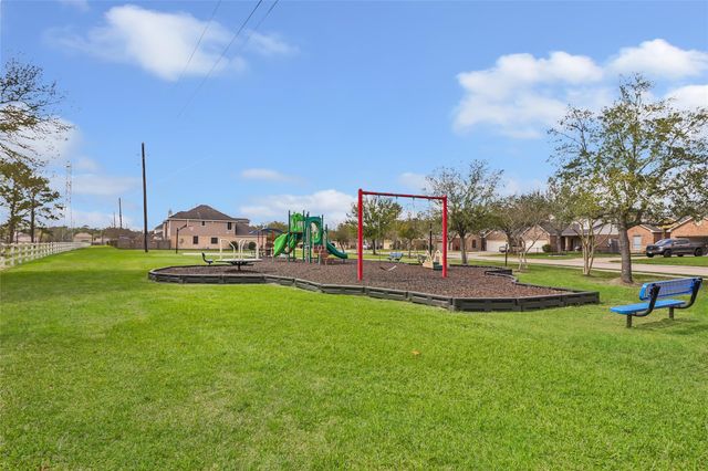 9910 Pine Forest Court, Baytown, TX 77521