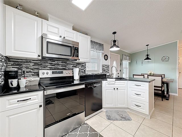 355 GRACIE AVENUE N, Frostproof, FL 33843