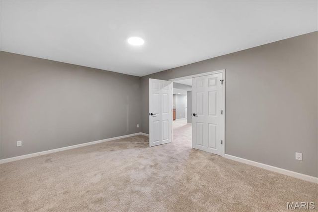 6042 Glennaire Drive 28, St Louis, MO 63129