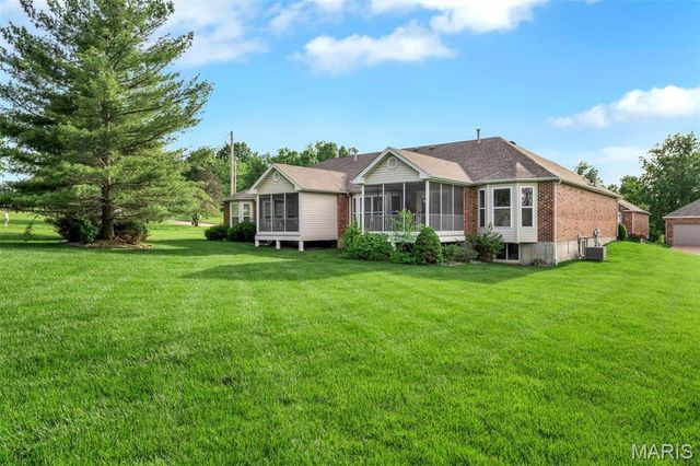 6042 Glennaire Drive 28, St Louis, MO 63129
