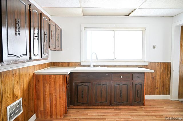 147 Charles Street, River Rouge, MI 48218