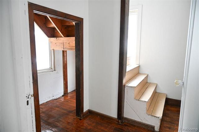 147 Charles Street, River Rouge, MI 48218