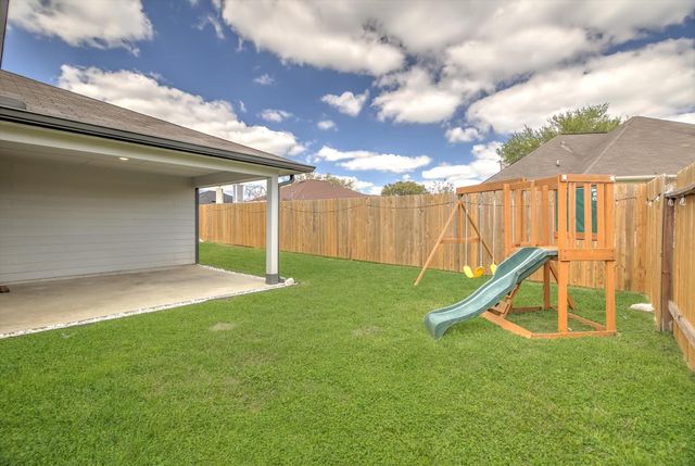 1228 Haverford Lane, Dayton, TX 77535