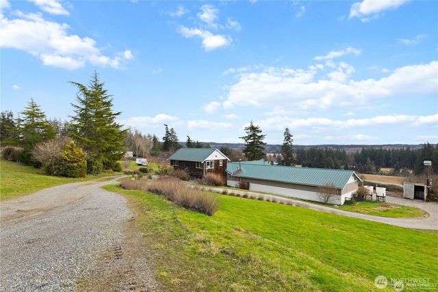 486 W Henni Road, Oak Harbor, WA 98277