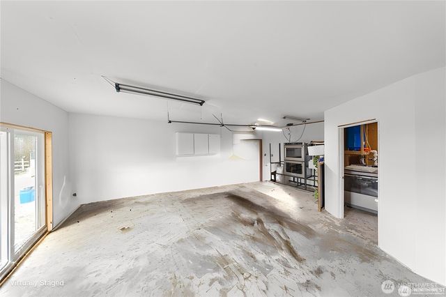 486 W Henni Road, Oak Harbor, WA 98277