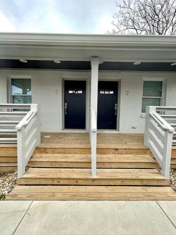 1300 Hawkins St Apt 2, Nashville, TN 37203