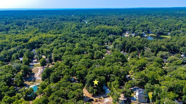 71 Baruch Ln., Pawleys Island, SC 29585