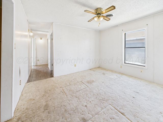 801 W CRAWFORD Street, Pampa, TX 79065