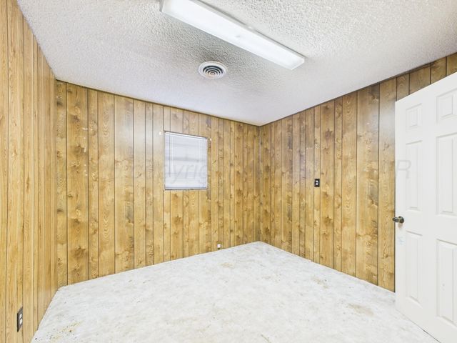 801 W CRAWFORD Street, Pampa, TX 79065